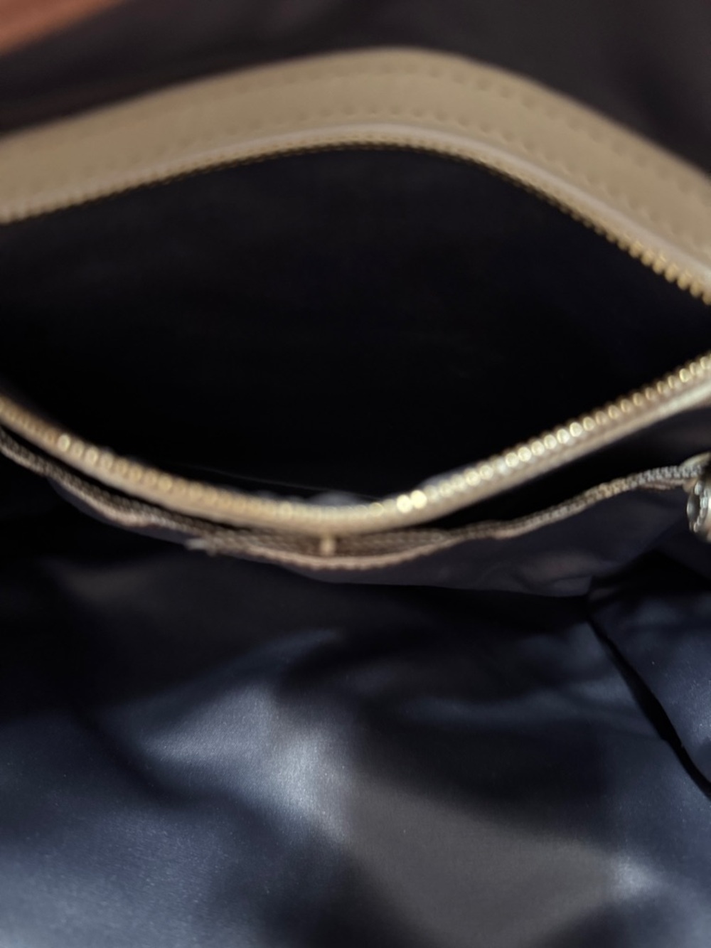 Henri Bendel blush pink 🩷 lambskin expandable chain tote with COA - Picture 12 of 15